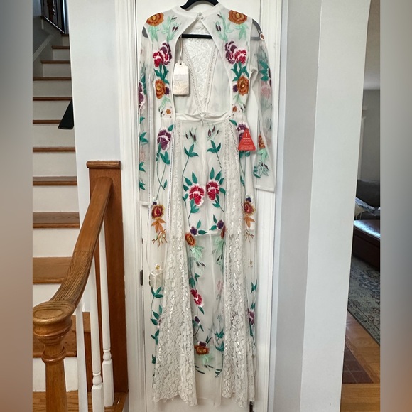 Frock and Frill all over floral embroidered prairie maxi dress in white US sz 4 - Picture 3 of 4